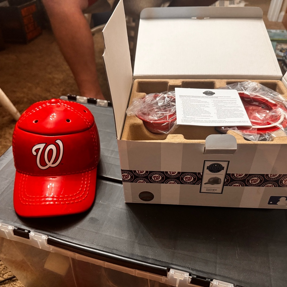 Red Washington Nationals Cap Scensty Warmer